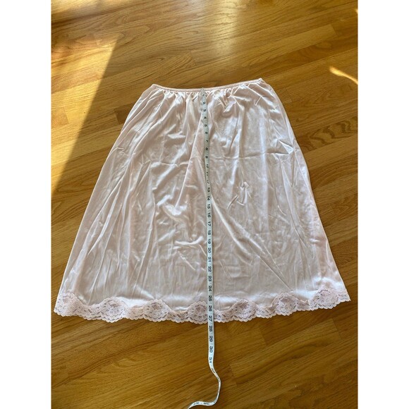 Vintage 1/2 Peachy Pink Pale Skirt Slip Lace Edge - Picture 4 of 7